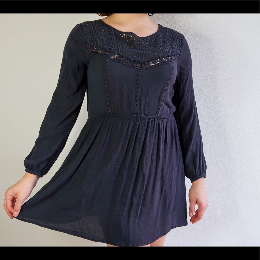Black Longsleeve Bohemian Mid-length Dress